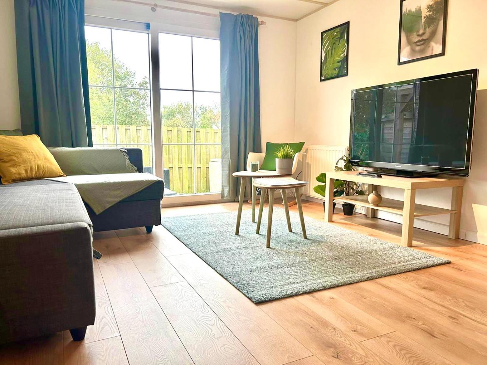 Wellness Bungalow With Jacuzzi &Sauna&Private Garden Near Amsterdam Vijfhuizen エクステリア 写真
