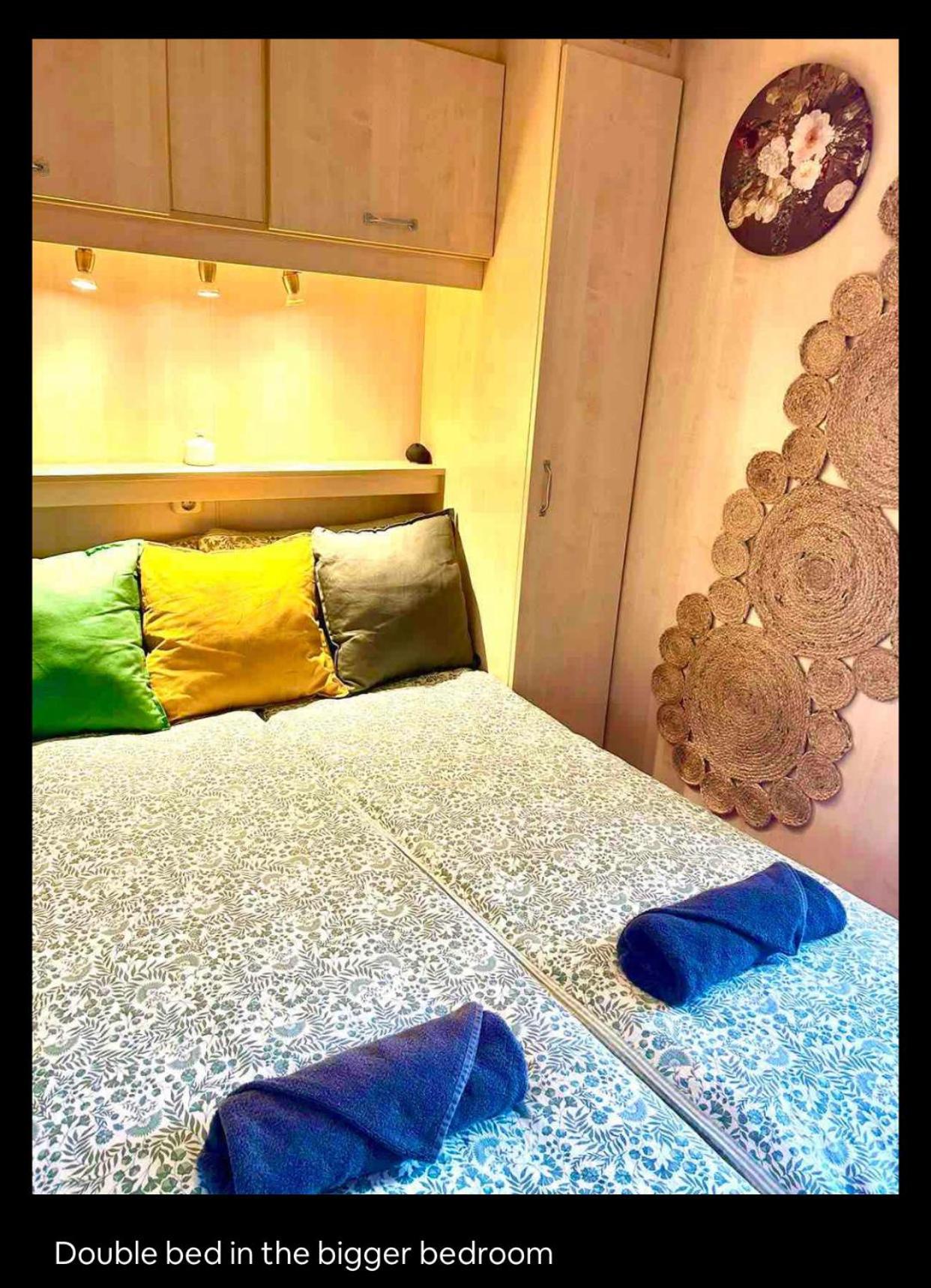 Wellness Bungalow With Jacuzzi &Sauna&Private Garden Near Amsterdam Vijfhuizen エクステリア 写真